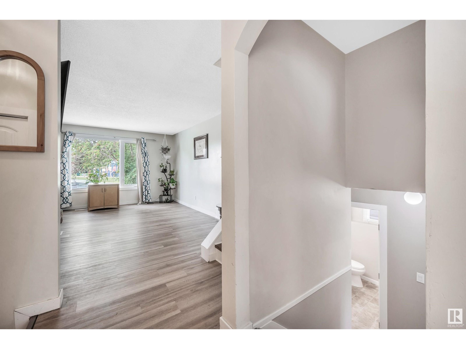 Property at 24 Westbend ST image 5