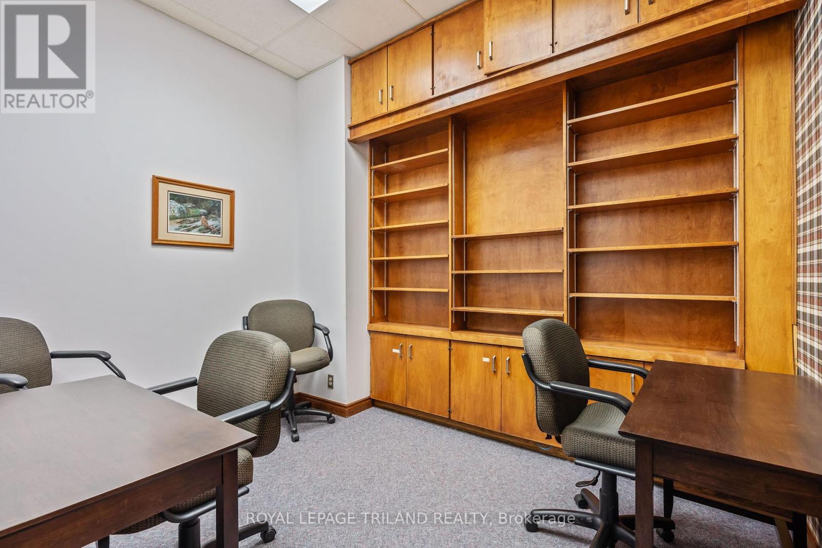108 Centre Street W, St. Thomas, Ontario  N5R 2Z7 - Photo 19 - X12318032