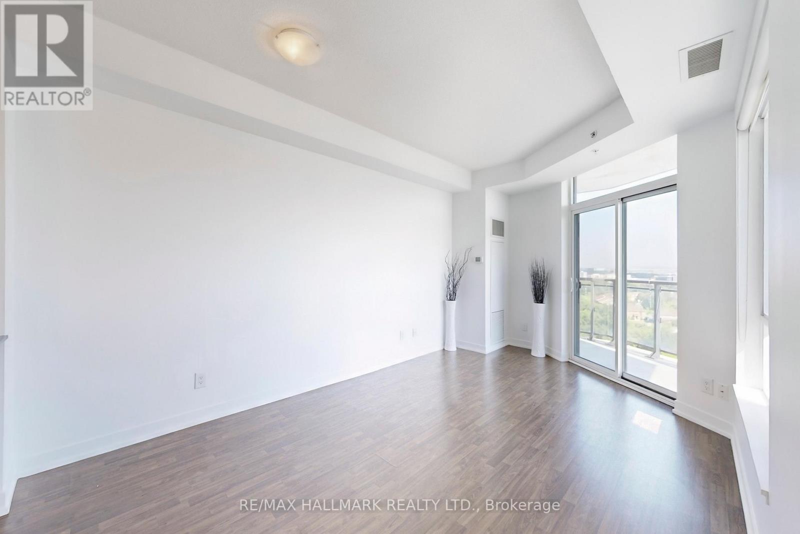 1207 - 840 Queens Plate Drive, Toronto, Ontario  M9W 0E7 - Photo 11 - W12317964