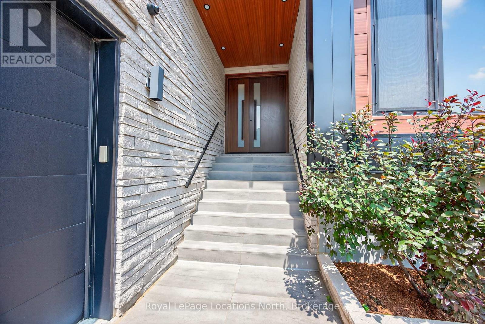 116 Courchevel Crescent, Blue Mountains, Ontario  L9Y 0V4 - Photo 39 - X12318018