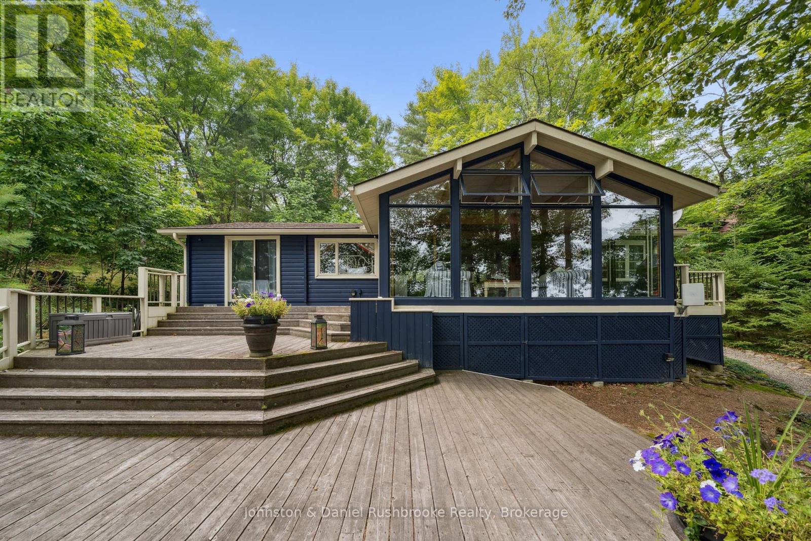 7-1490 Juddhaven Road, Muskoka Lakes, Ontario  P0B 1J0 - Photo 2 - X12318023