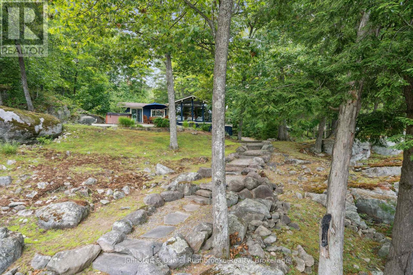 7-1490 Juddhaven Road, Muskoka Lakes, Ontario  P0B 1J0 - Photo 4 - X12318023