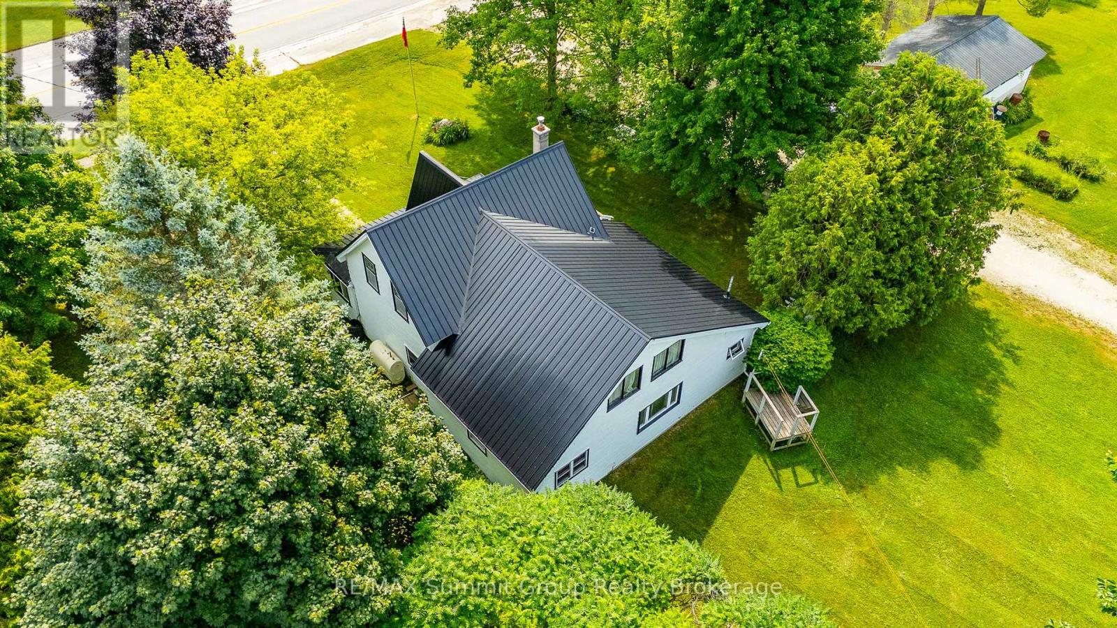 235284 Grey Road 13, Grey Highlands, Ontario  N0C 1G0 - Photo 37 - X12318033