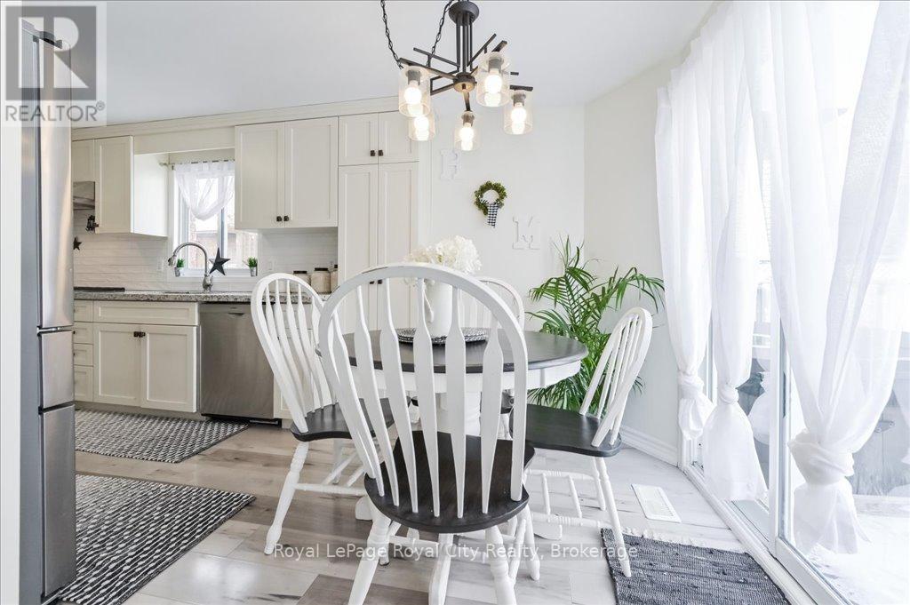 164 Tait Crescent, Centre Wellington, Ontario  N1M 3P5 - Photo 11 - X12318043