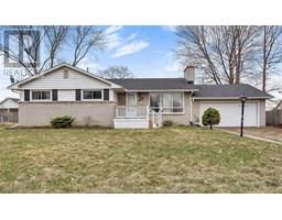 1547 CHERRYLAWN CRESCENT, Windsor, Ontario