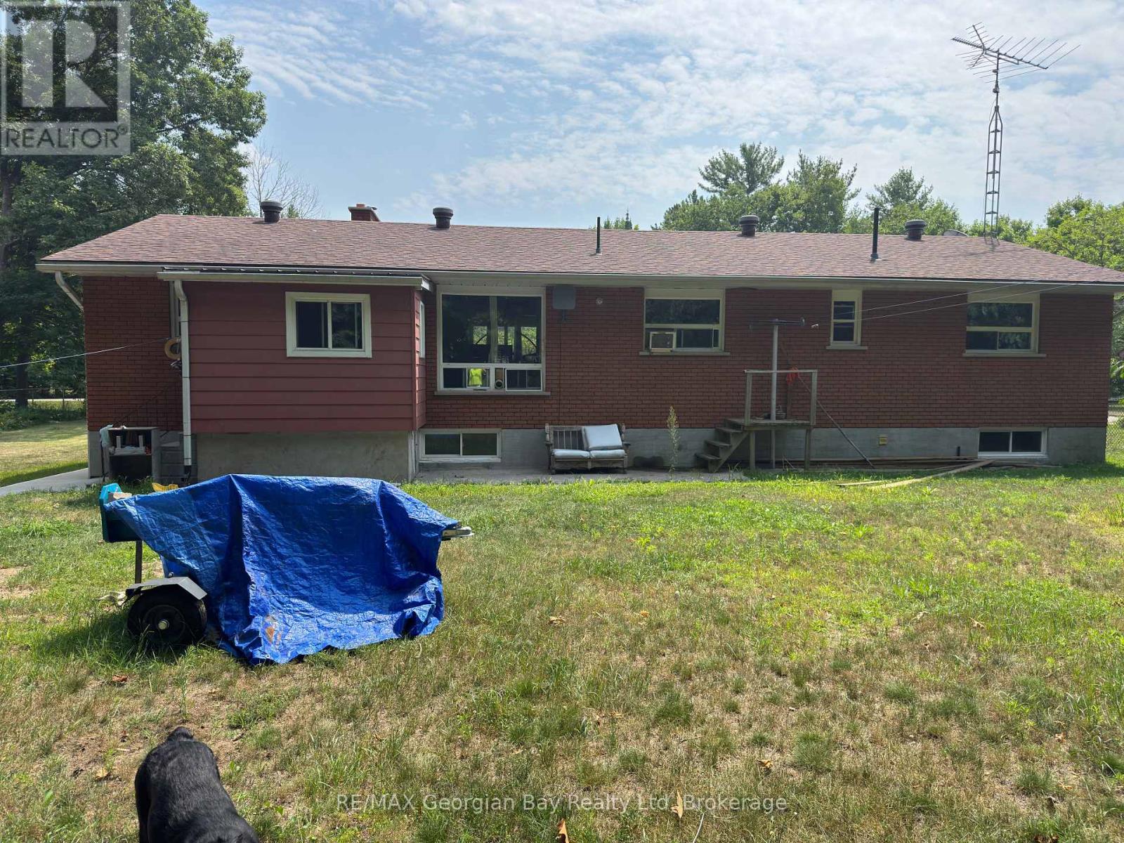 Property at 22 OAKWOOD AVENUE image 2