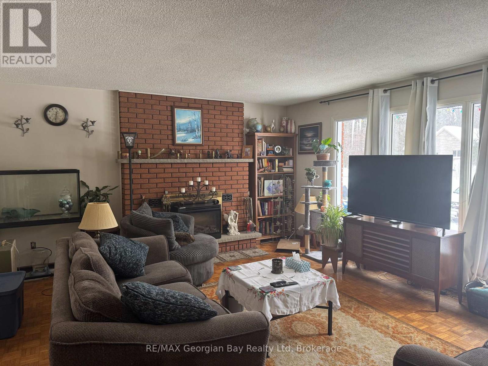 Property at 22 OAKWOOD AVENUE image 3