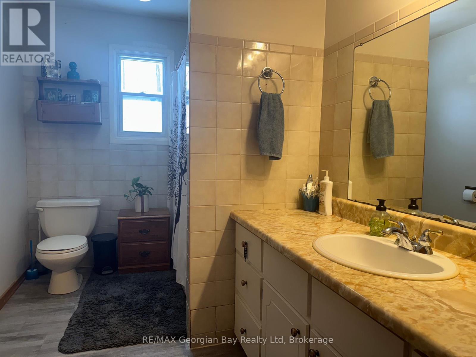 22 Oakwood Avenue, Tiny, Ontario  L9M 0J2 - Photo 9 - S11982014