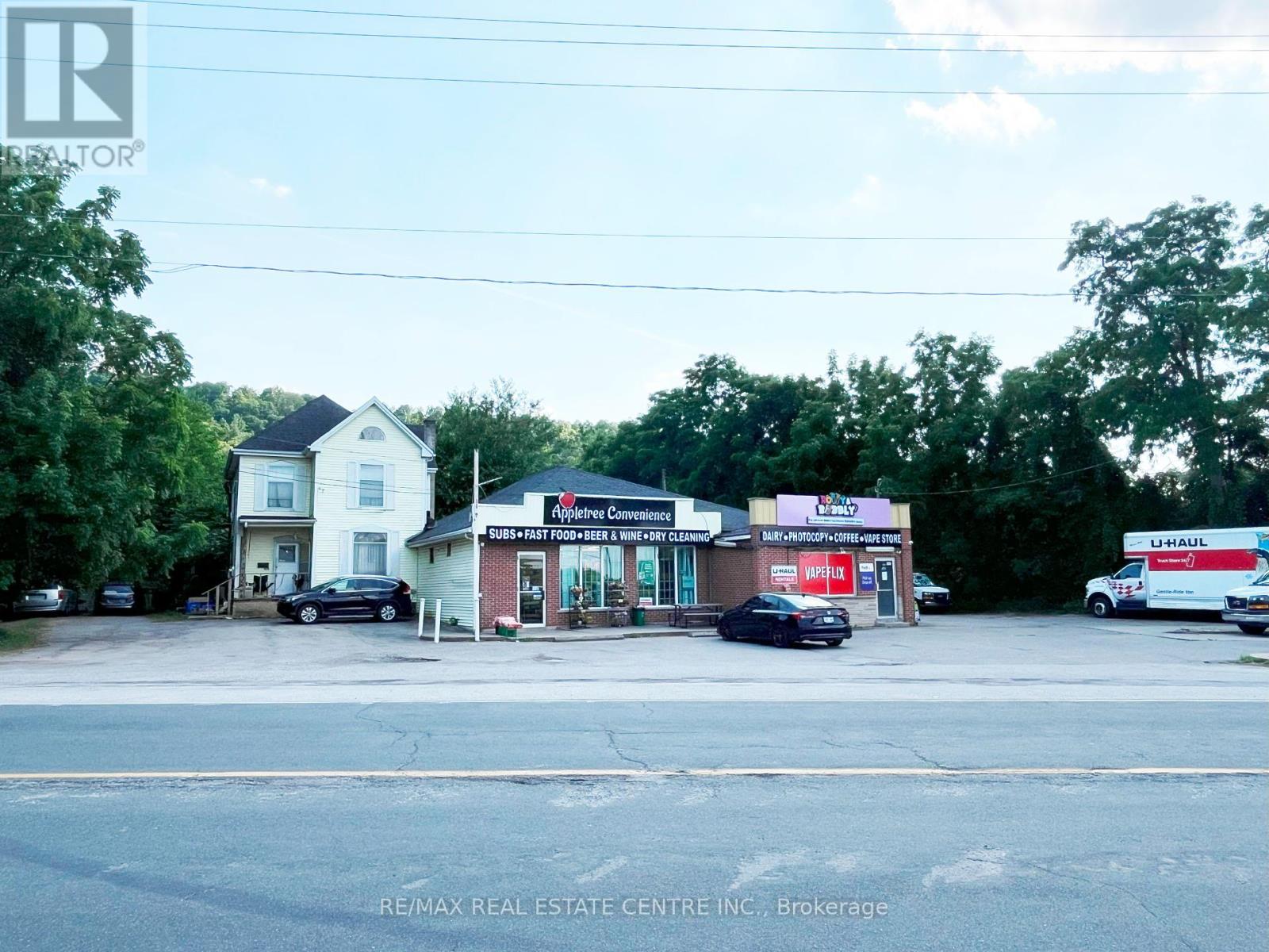 407-409 Main Street W, Grimsby, Ontario  L3M 1T1 - Photo 3 - X12216600