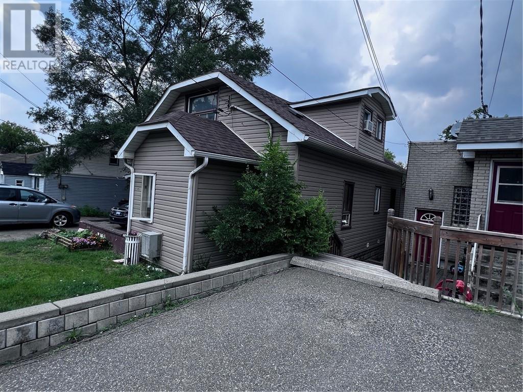 Property at 496 ELM Street image 3
