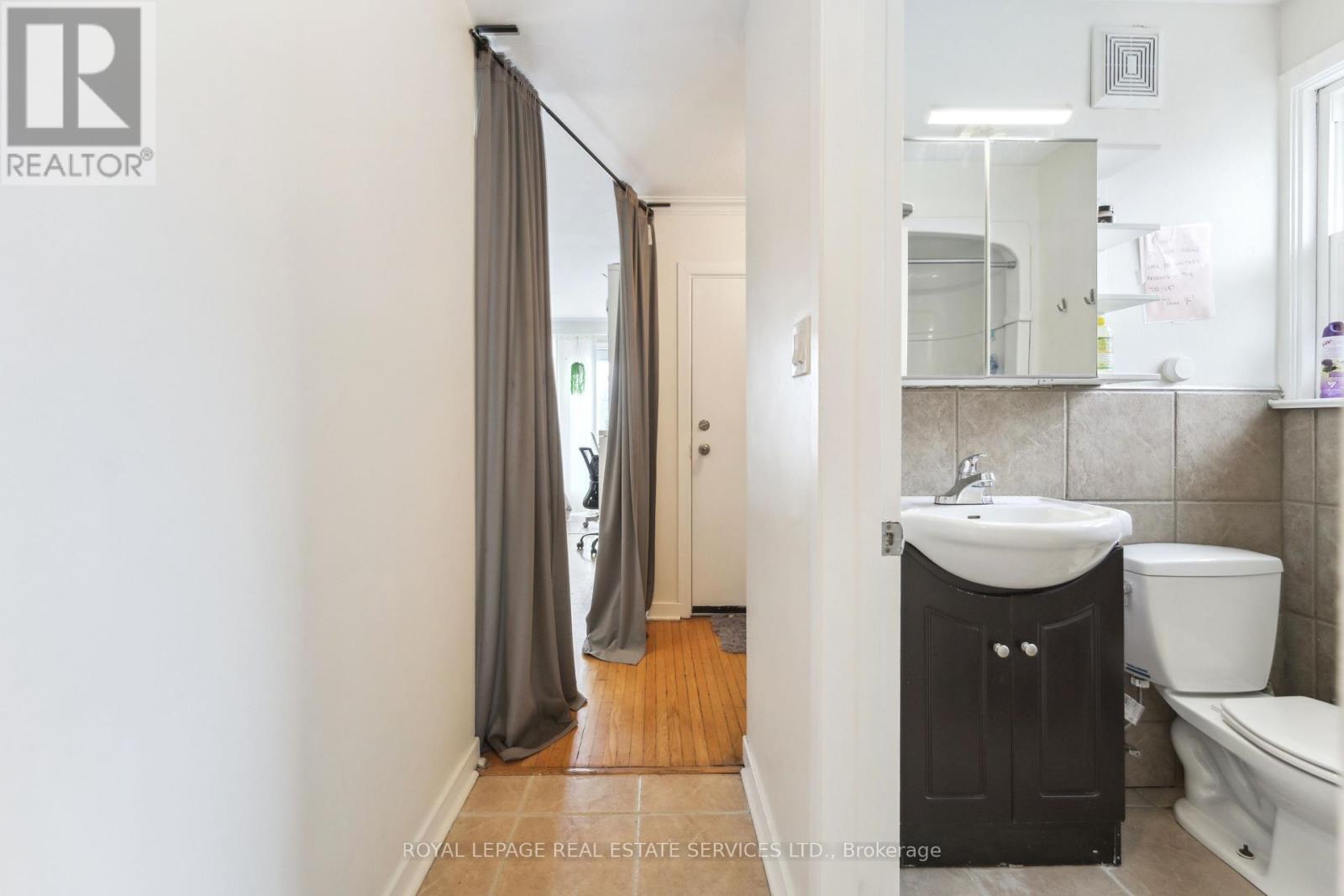 60 Murrie Street, Toronto, Ontario  M8V 1X7 - Photo 29 - W12318068