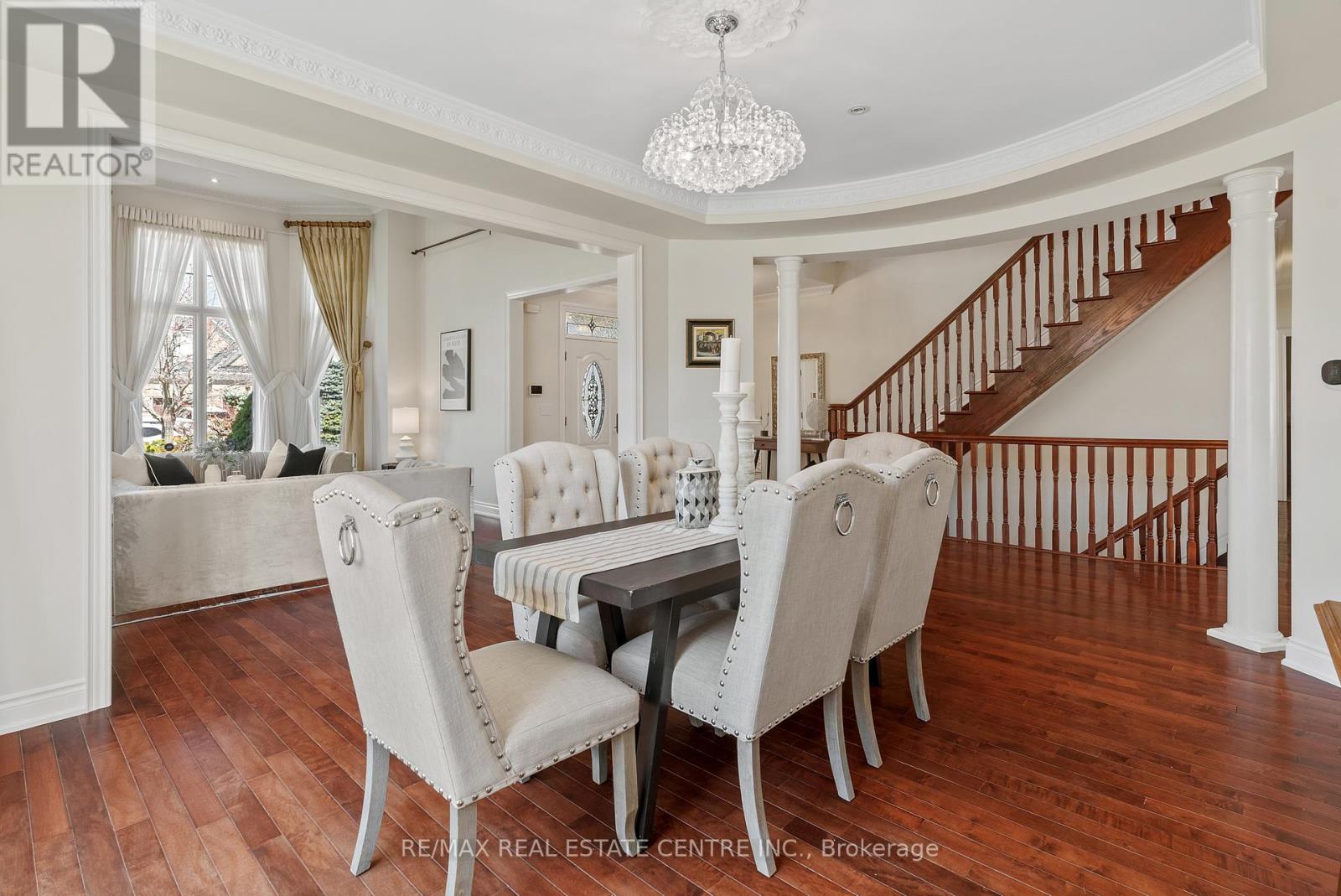 819 Canyon Street, Mississauga, Ontario  L5H 4M3 - Photo 10 - W12318084