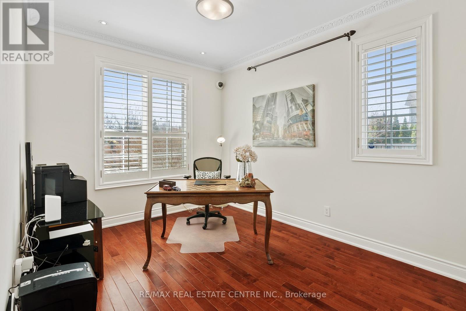 819 Canyon Street, Mississauga, Ontario  L5H 4M3 - Photo 11 - W12318084