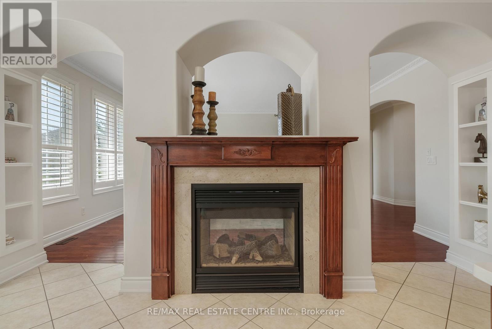 819 Canyon Street, Mississauga, Ontario  L5H 4M3 - Photo 18 - W12318084