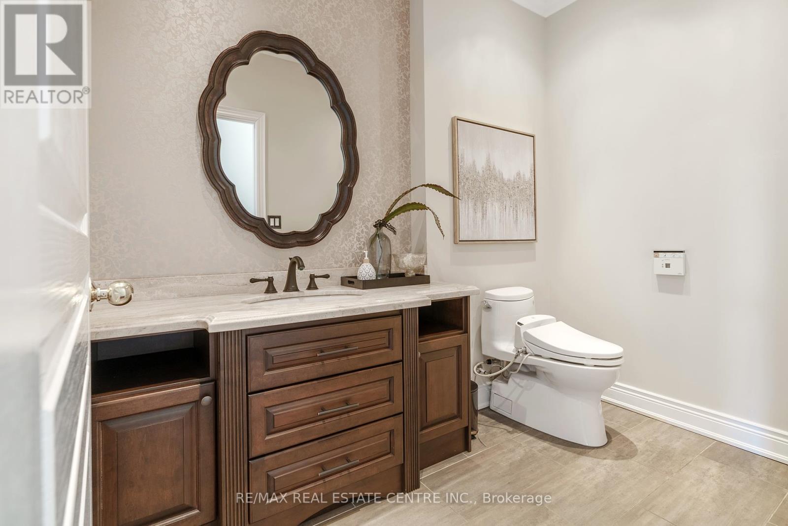 819 Canyon Street, Mississauga, Ontario  L5H 4M3 - Photo 20 - W12318084