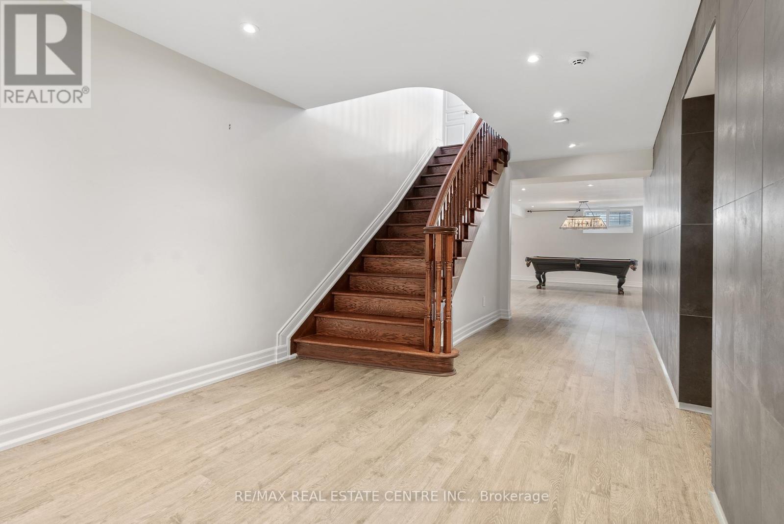 819 Canyon Street, Mississauga, Ontario  L5H 4M3 - Photo 38 - W12318084