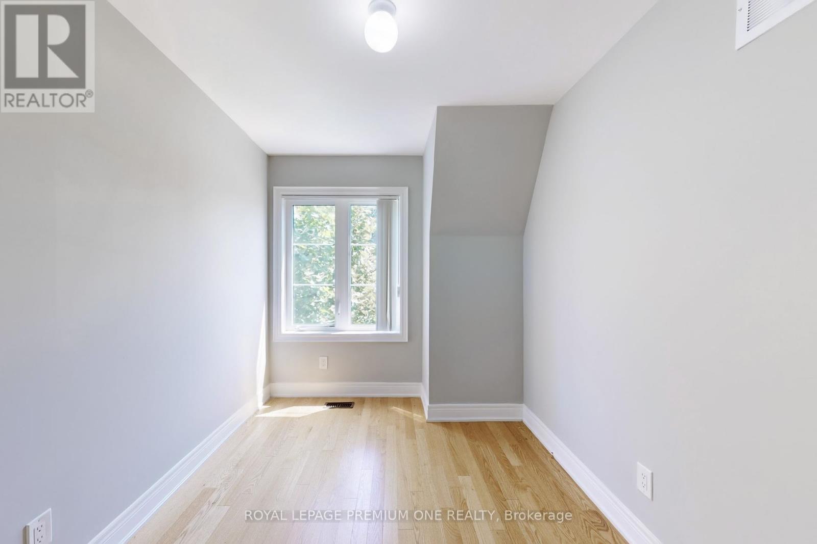 71 Dryden Way N, Toronto (Willowridge-Martingrove-Richview), Ontario  M9R 0B2 - Photo 31 - W12318117