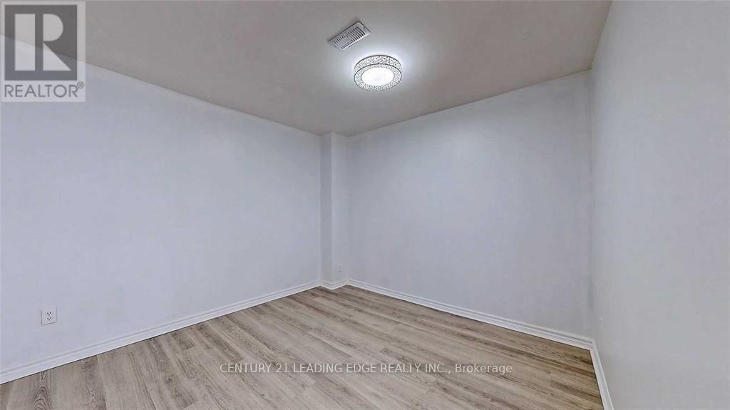 202 - 113 James Street N, Hamilton, Ontario  L8R 2K6 - Photo 2 - X12318092