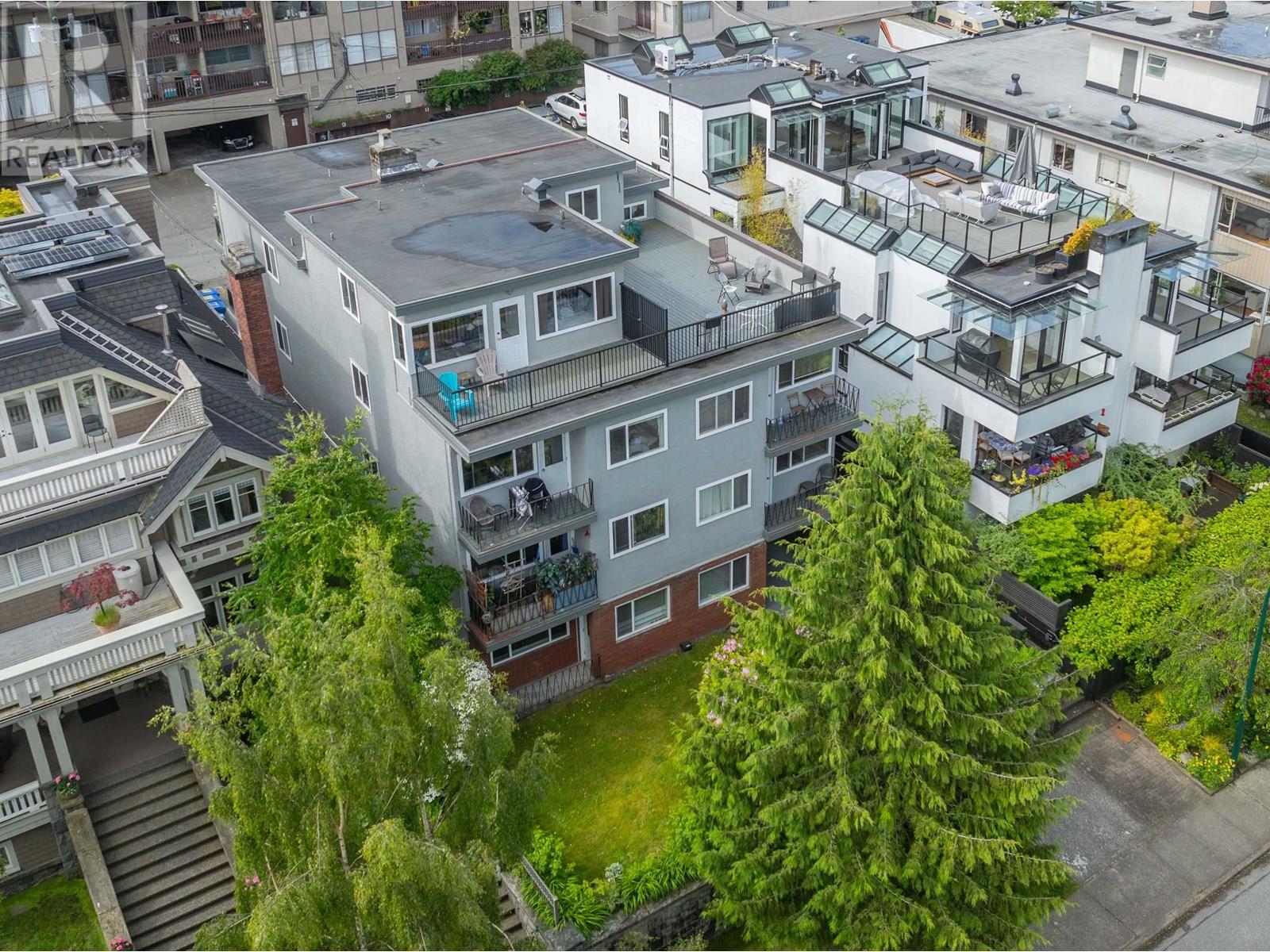 2464 W 1st Avenue, Vancouver, British Columbia  V6K 1G6 - Photo 3 - C8071142