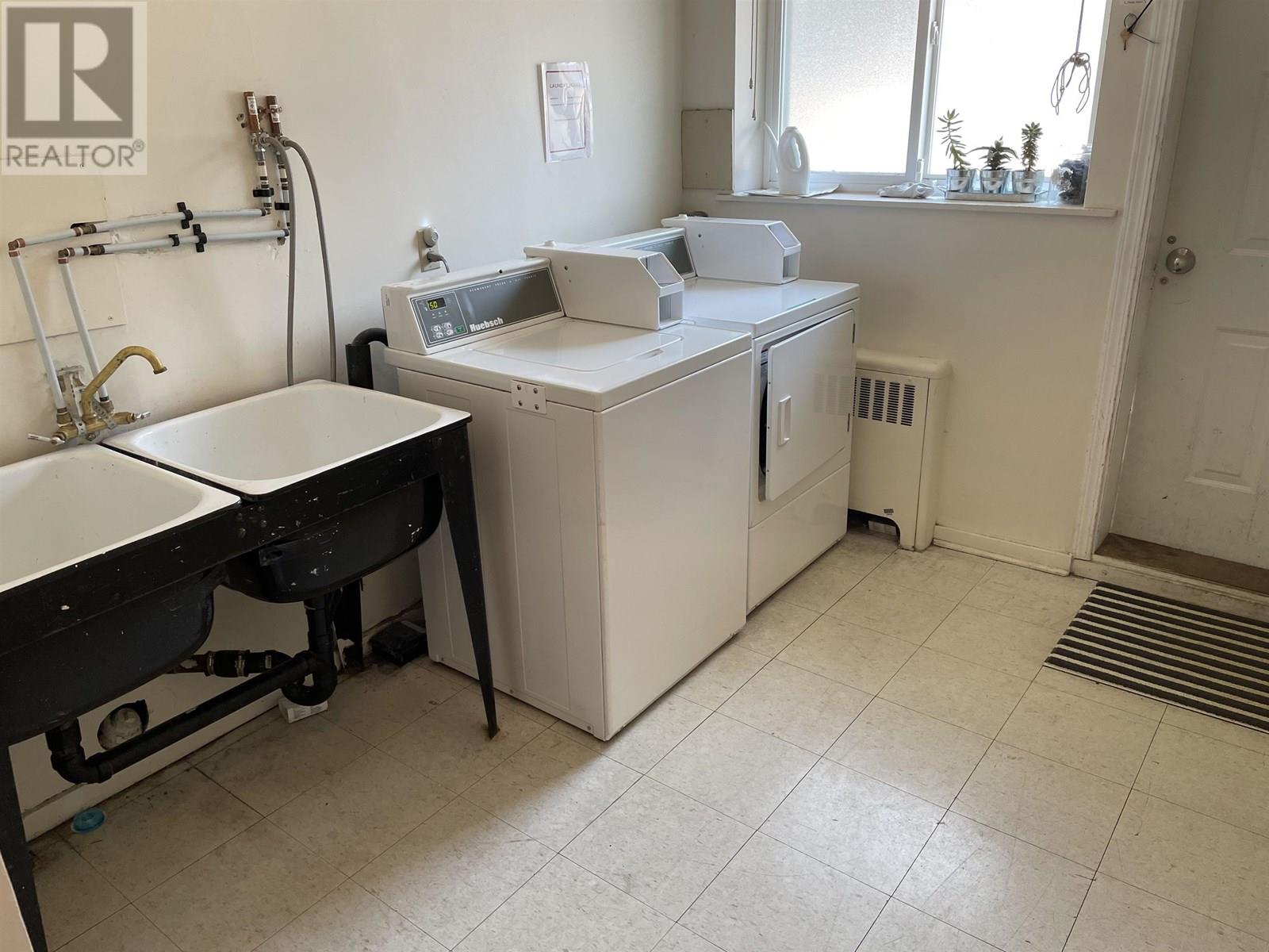 2464 W 1st Avenue, Vancouver, British Columbia  V6K 1G6 - Photo 25 - C8071142