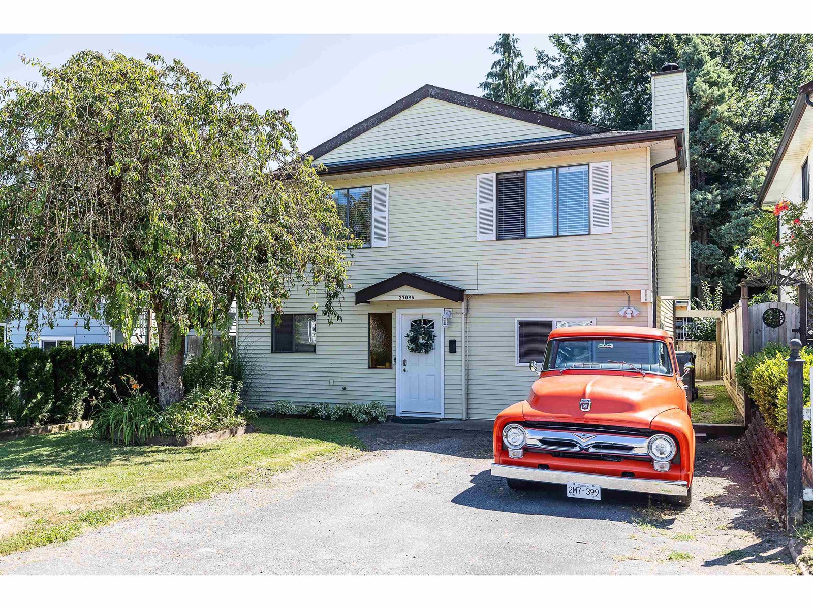 Property at 27096 34 AVENUE image 1