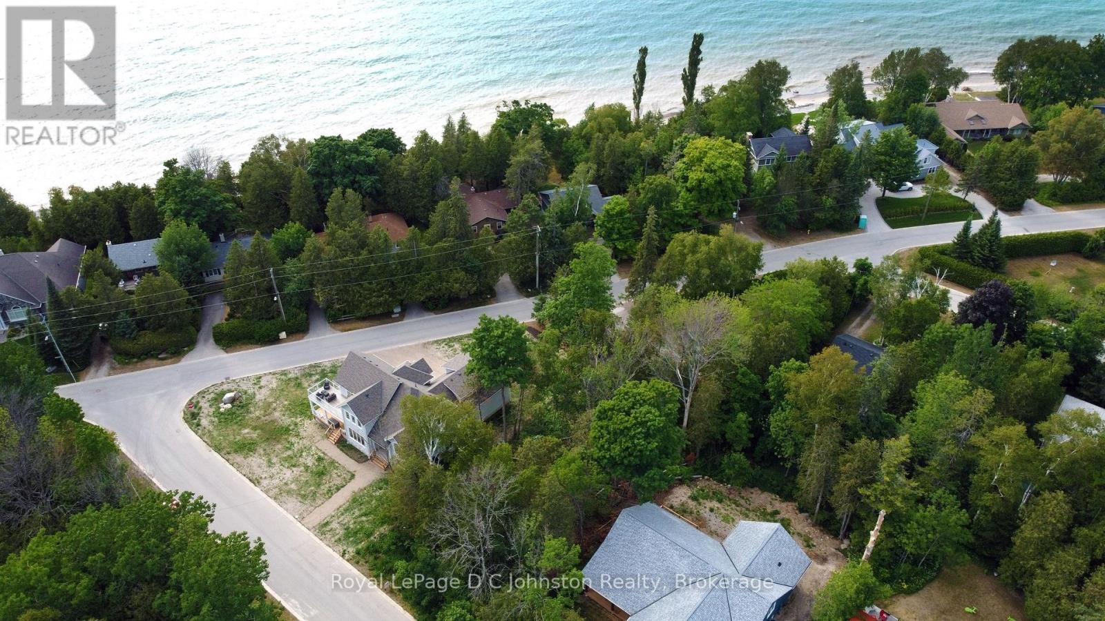 9 Hemlock Street, Saugeen Shores, Ontario  N0H 2L0 - Photo 3 - X12054855