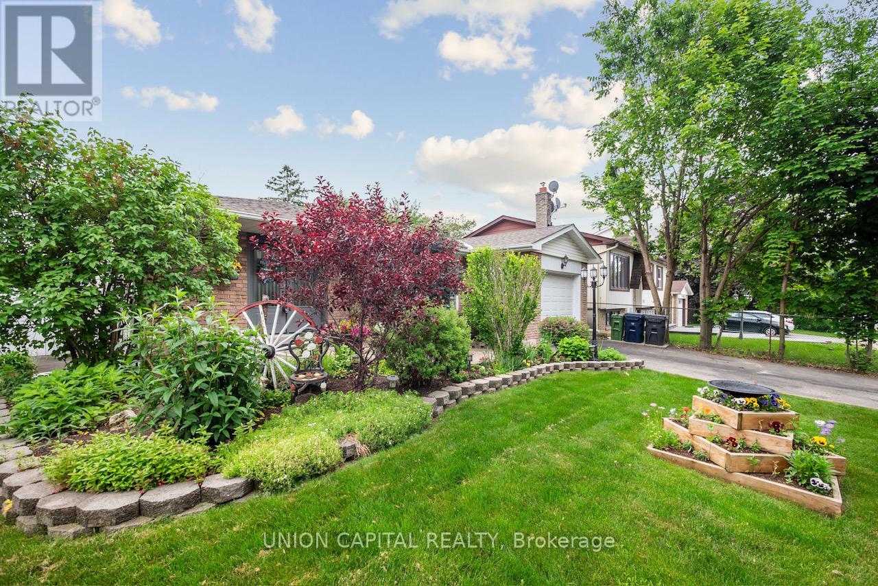 Property at 107 WHITE HEATHER BOULEVARD image 2