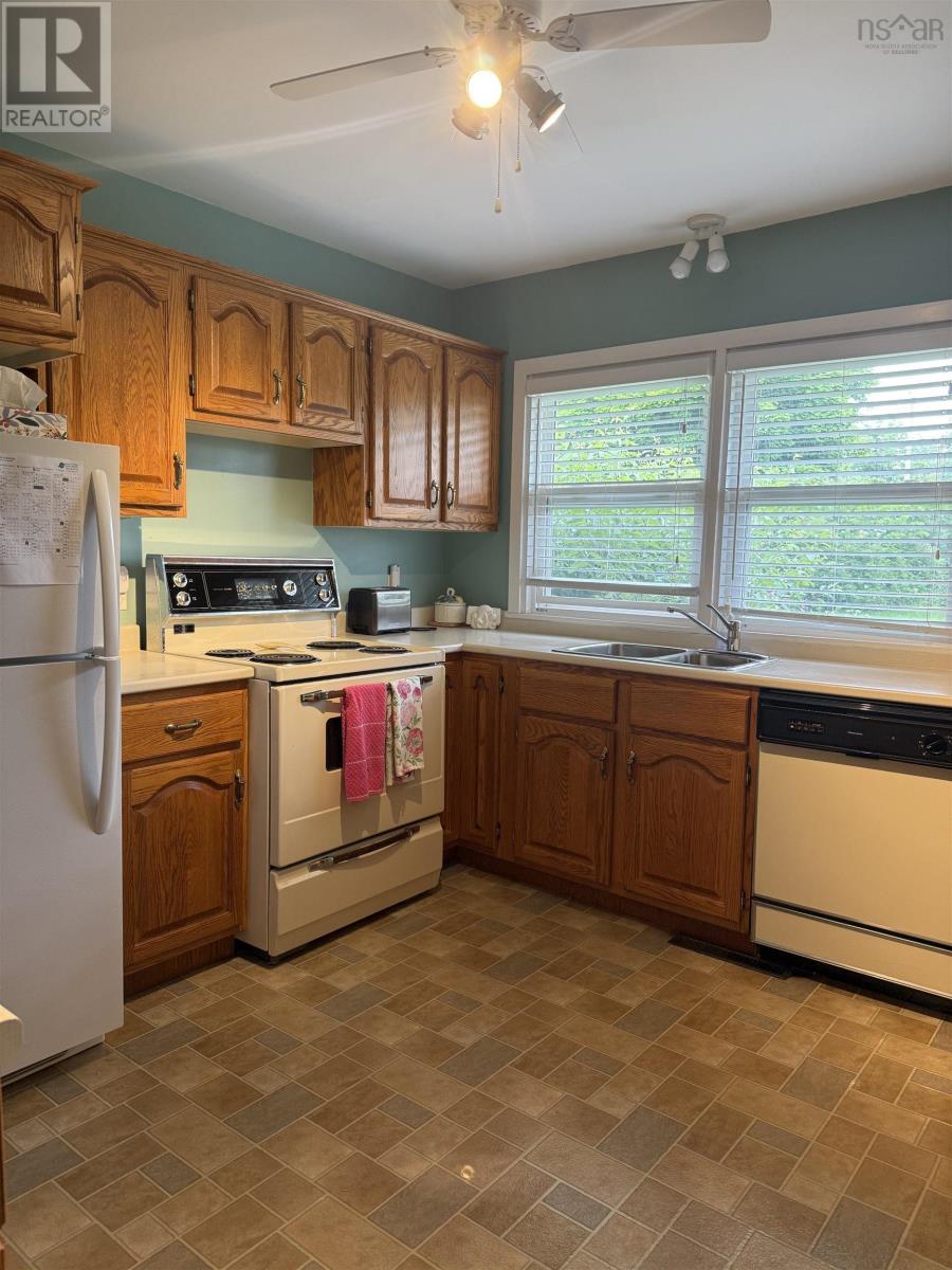 49 Braemore Avenue, Antigonish, Nova Scotia  B2G 1K6 - Photo 9 - 202516741