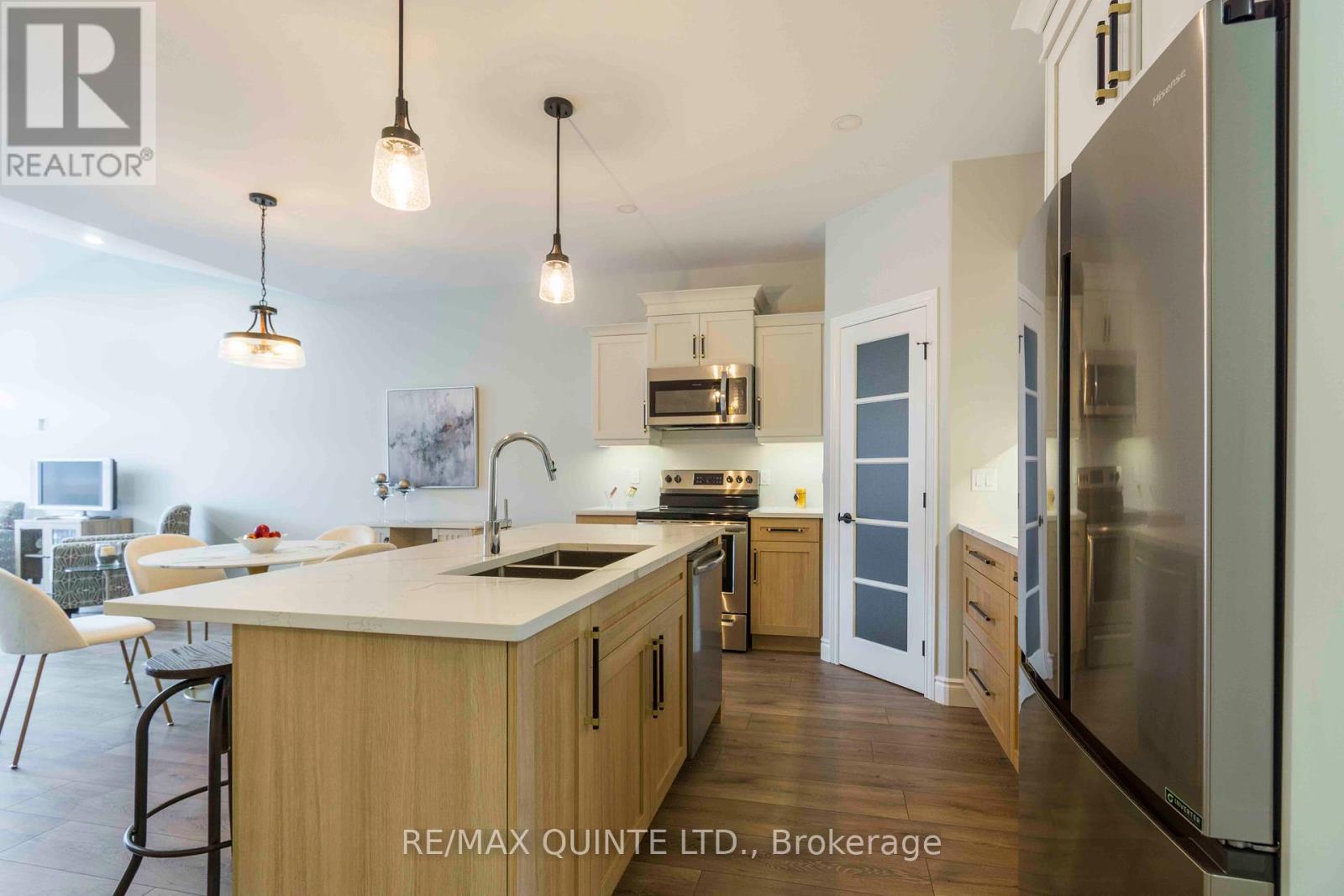 Property at 94 RAYCROFT DRIVE image 4