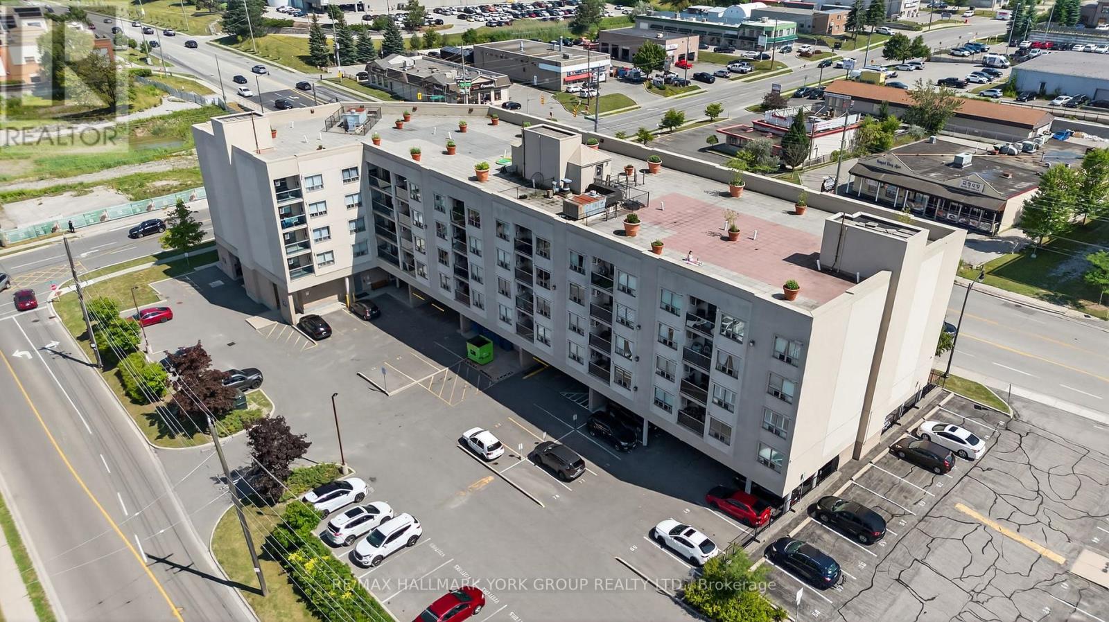 210 - 160 Wellington Street E, Aurora, Ontario  L4G 1J3 - Photo 44 - N12315207