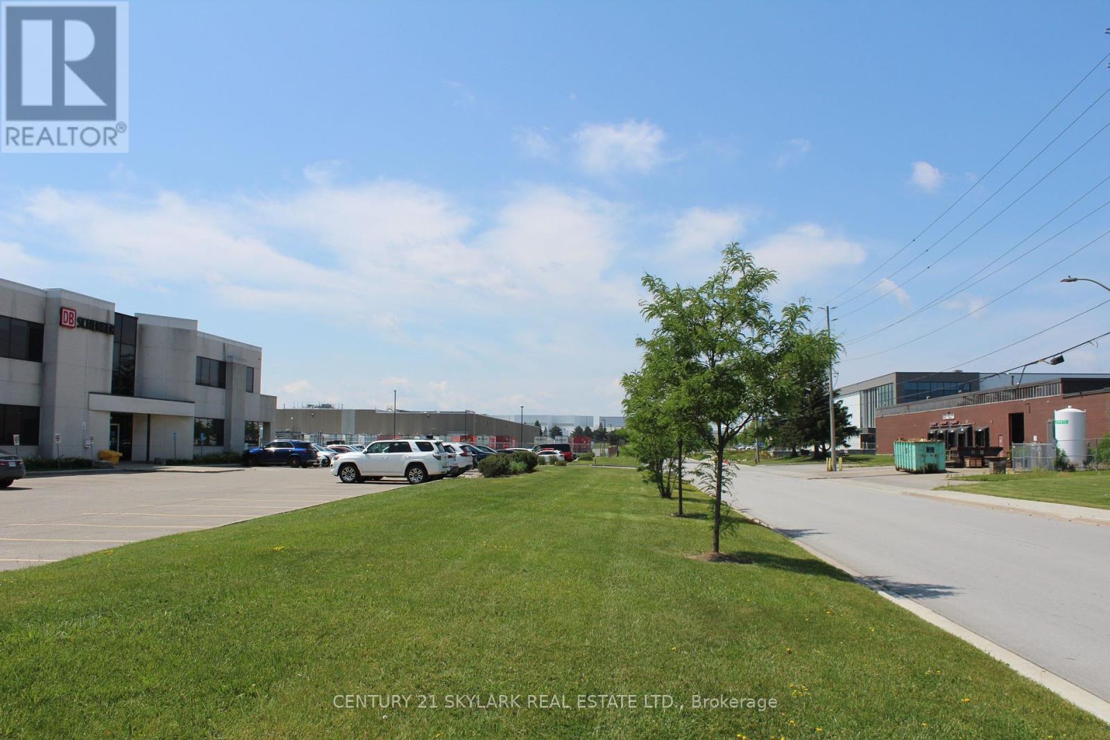 3210 Airway Drive, Mississauga, Ontario  L4V 1Y6 - Photo 3 - W12318164