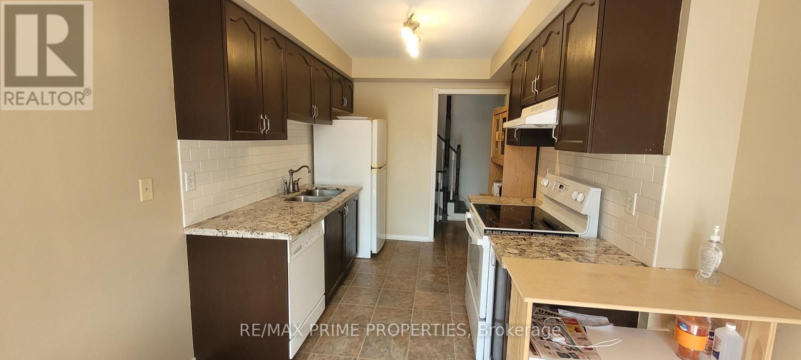 124 Glasgow Crescent, Georgina, Ontario  L4P 4B1 - Photo 4 - N12307685