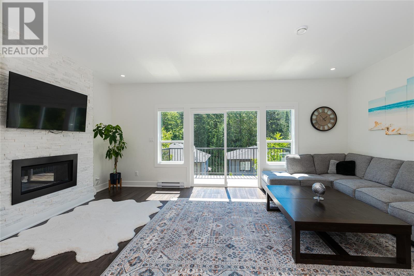 Property at 1256 Solstice Cres image 1