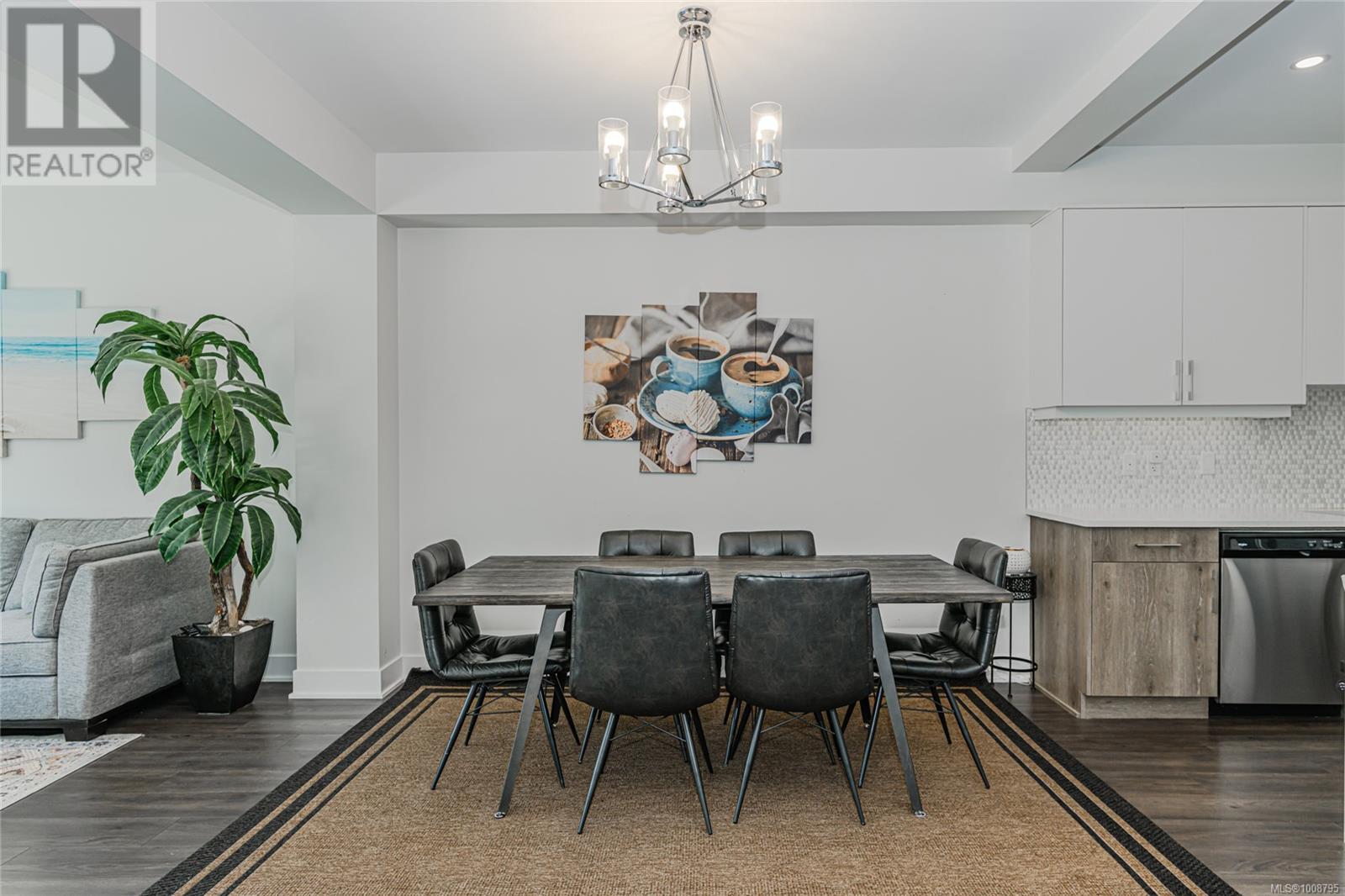 Property at 1256 Solstice Cres image 5