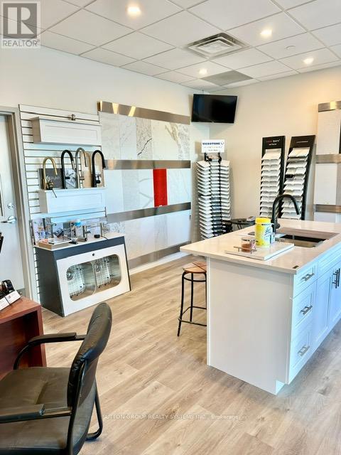 4 - 465 Pinebush Road S, Cambridge, Ontario  N1T 2J4 - Photo 7 - X12318163