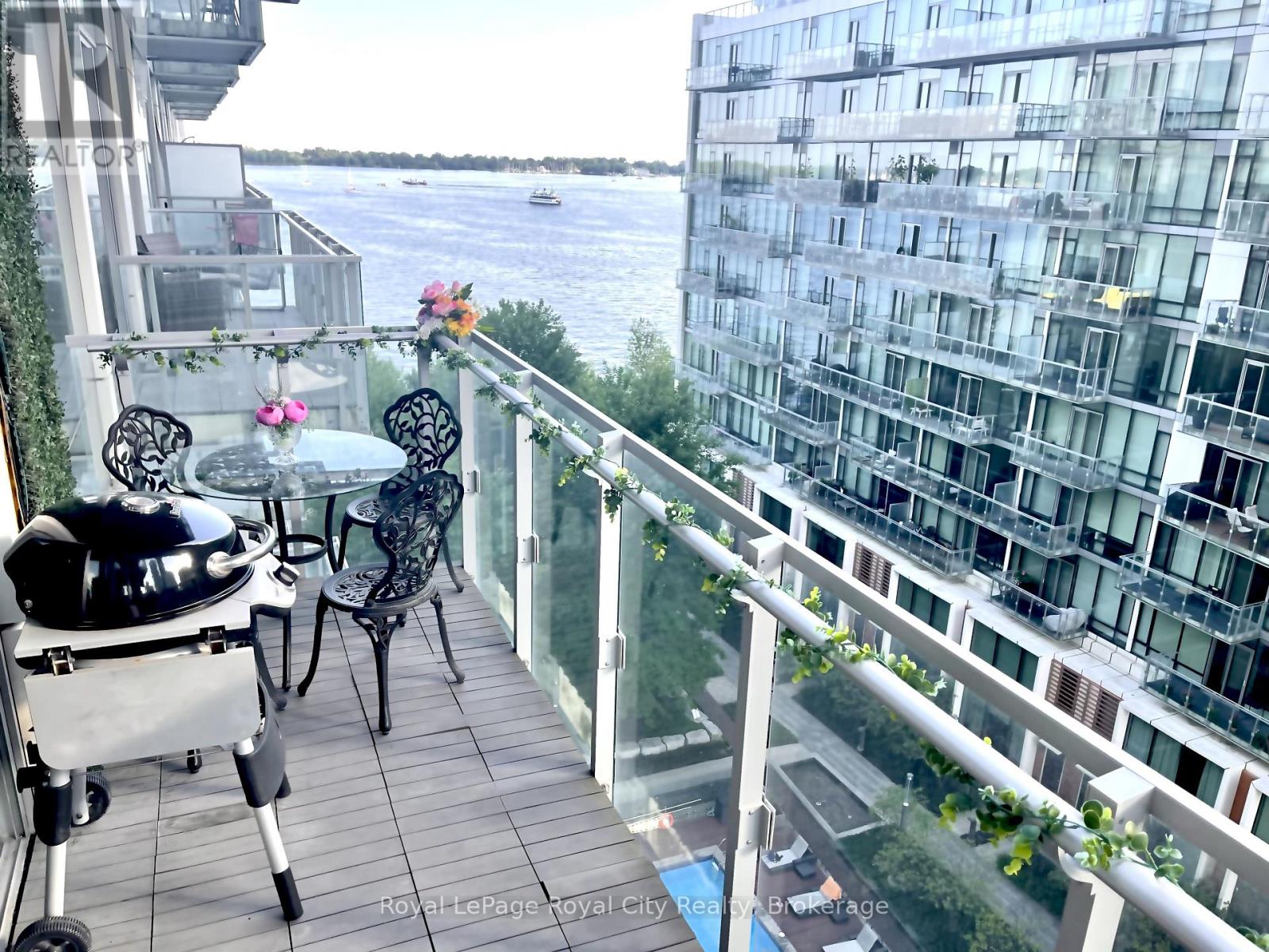 830 - 39 Queens Quay E, Toronto, Ontario  M5E 0A5 - Photo 1 - C12318223