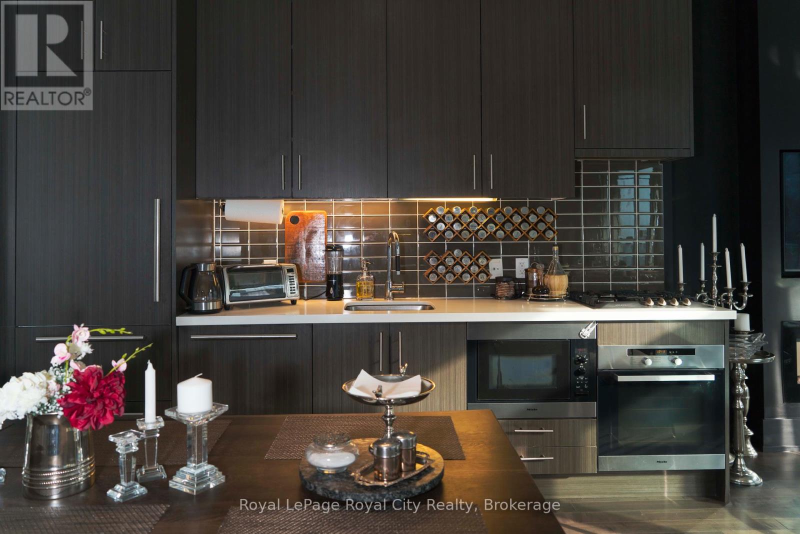 830 - 39 Queens Quay E, Toronto, Ontario  M5E 0A5 - Photo 11 - C12318223
