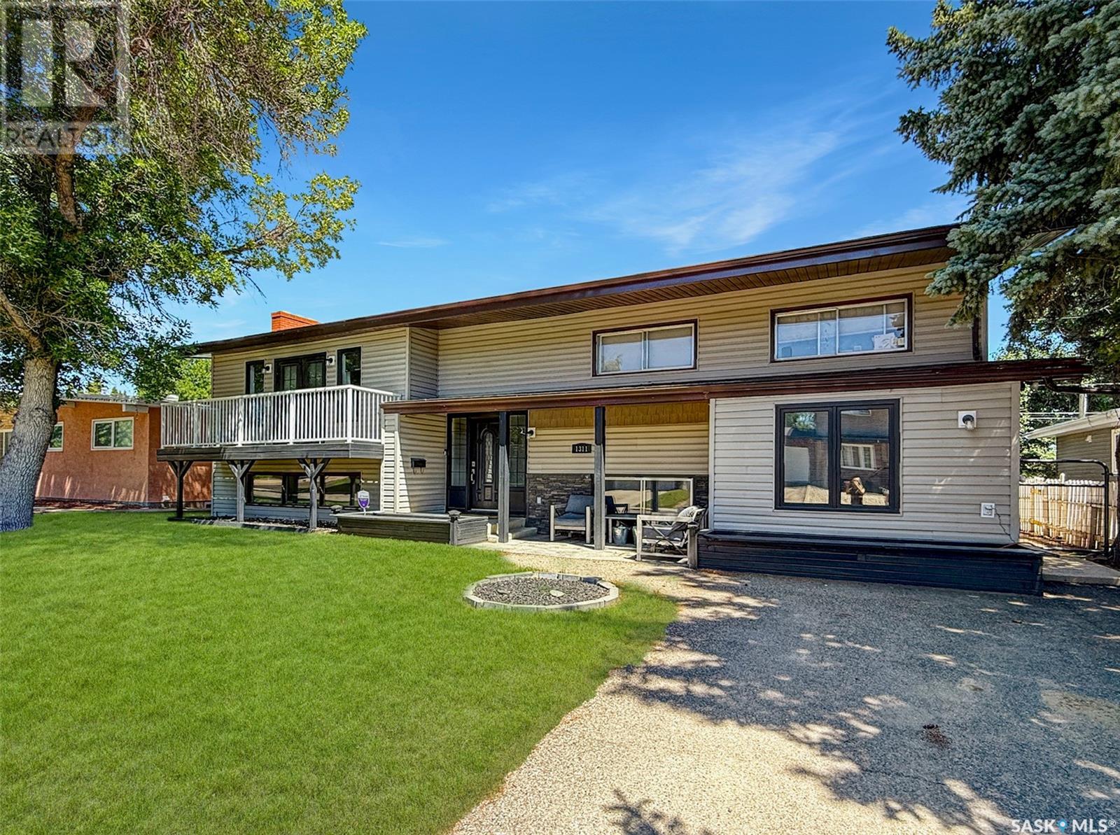 1311 Jubilee Drive, Swift Current, Saskatchewan  S9H 2A5 - Photo 1 - SK014170