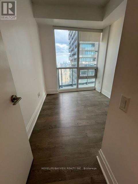 2102 - 30 Roehampton Avenue, Toronto, Ontario  M4P 0B9 - Photo 10 - C12313274