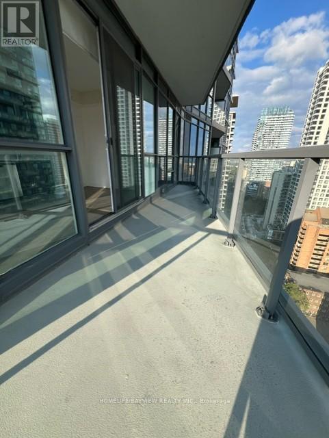 2102 - 30 Roehampton Avenue, Toronto, Ontario  M4P 0B9 - Photo 15 - C12313274