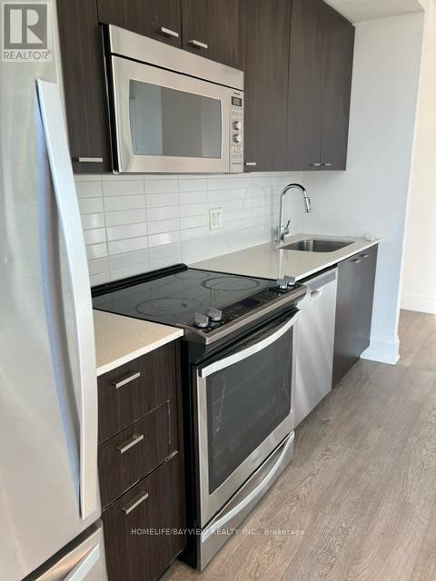 2102 - 30 Roehampton Avenue, Toronto, Ontario  M4P 0B9 - Photo 5 - C12313274