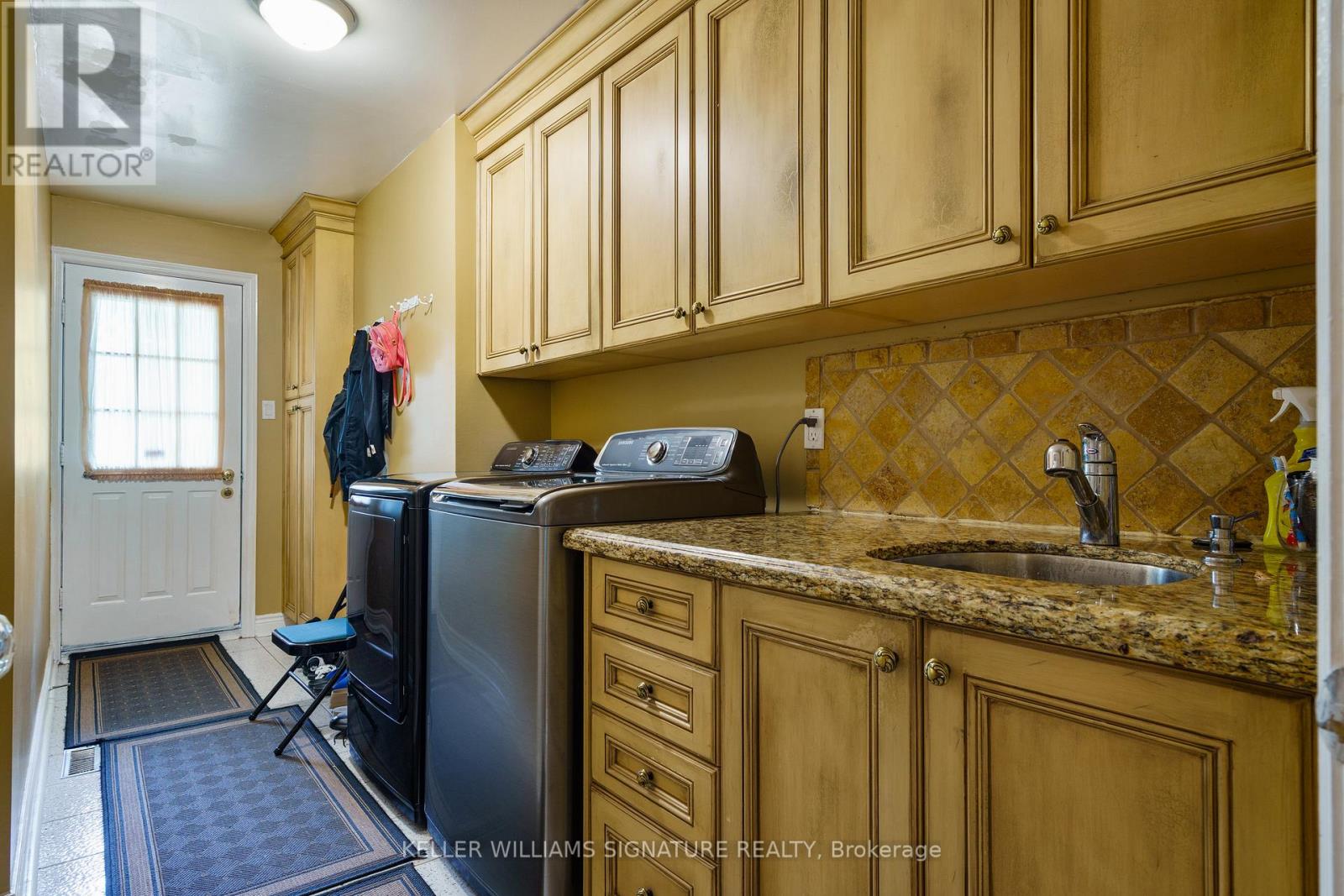4334 Wellsborough Place, Mississauga, Ontario  L5M 3J4 - Photo 20 - W12310538