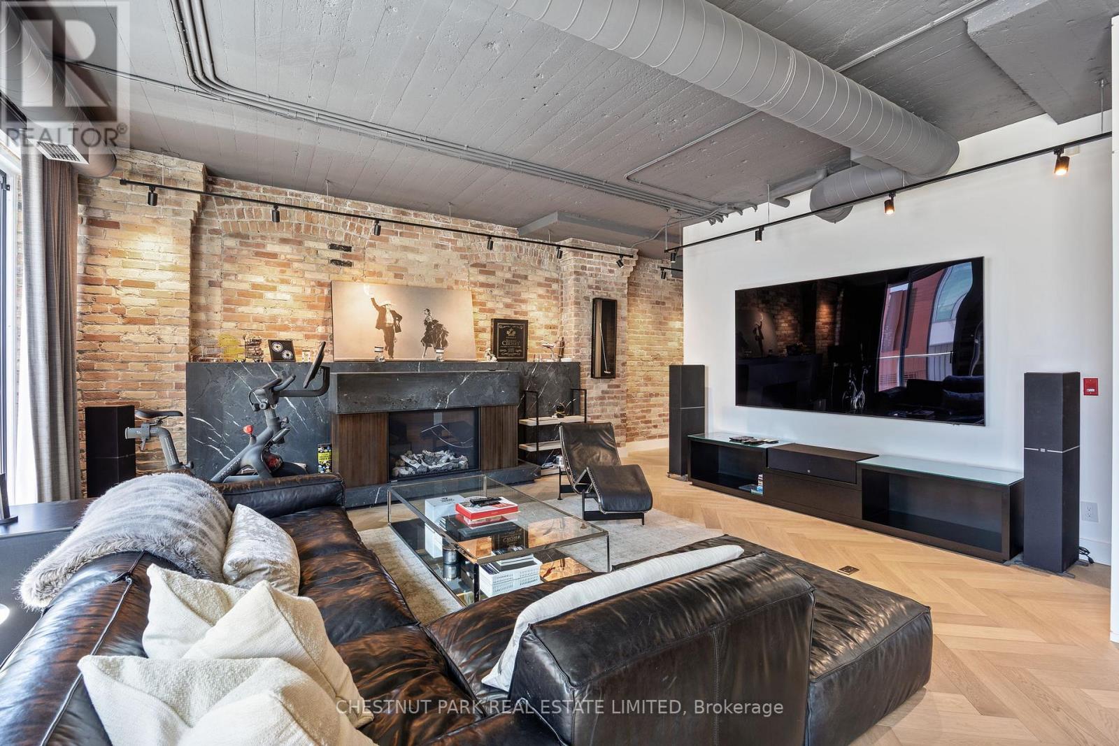 201 - 113 Dupont Street, Toronto, Ontario  M5R 1V4 - Photo 11 - C12318205