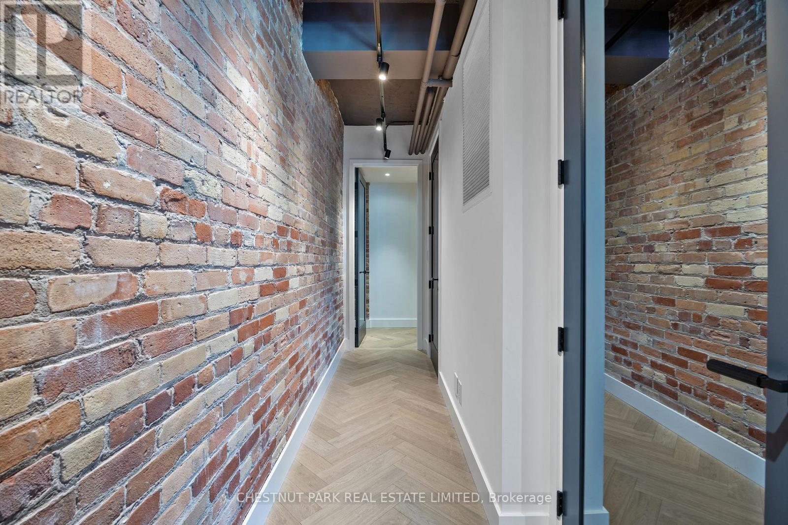 201 - 113 Dupont Street, Toronto, Ontario  M5R 1V4 - Photo 20 - C12318205