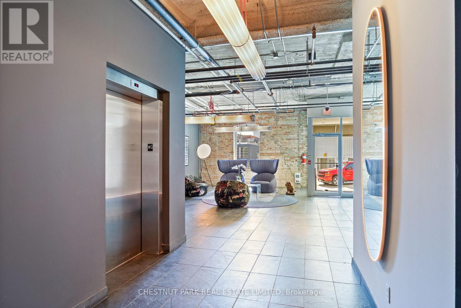 Property at 201 - 113 DUPONT STREET image 5