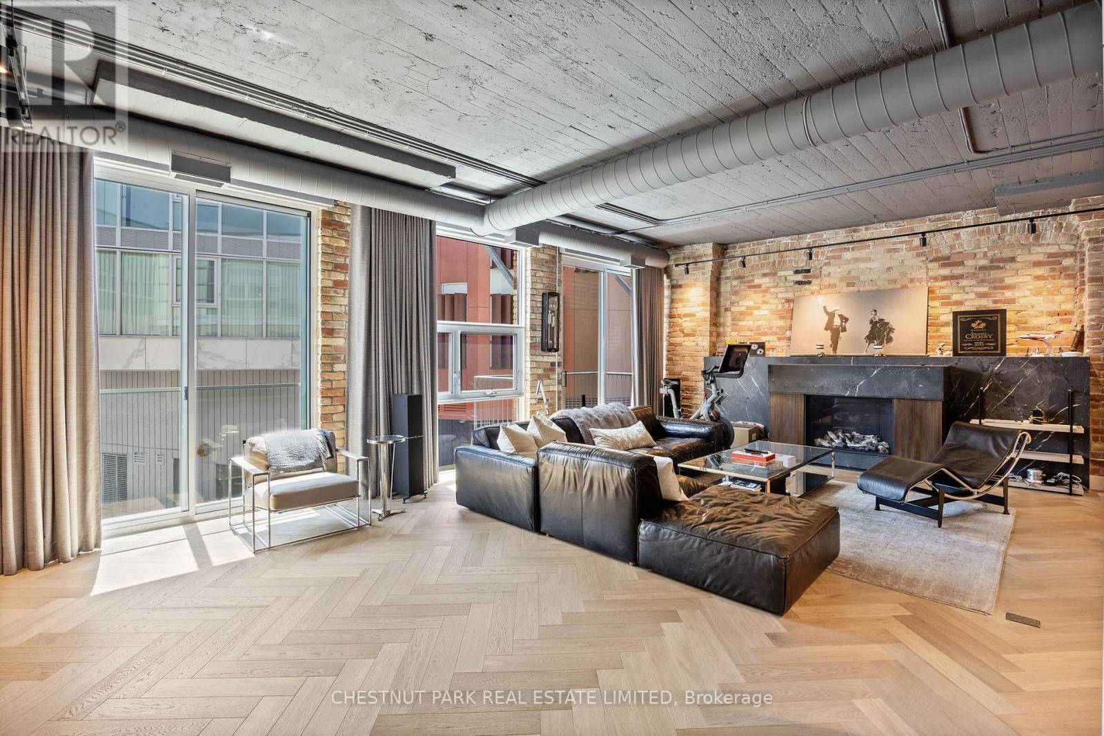 201 - 113 Dupont Street, Toronto, Ontario  M5R 1V4 - Photo 9 - C12318205