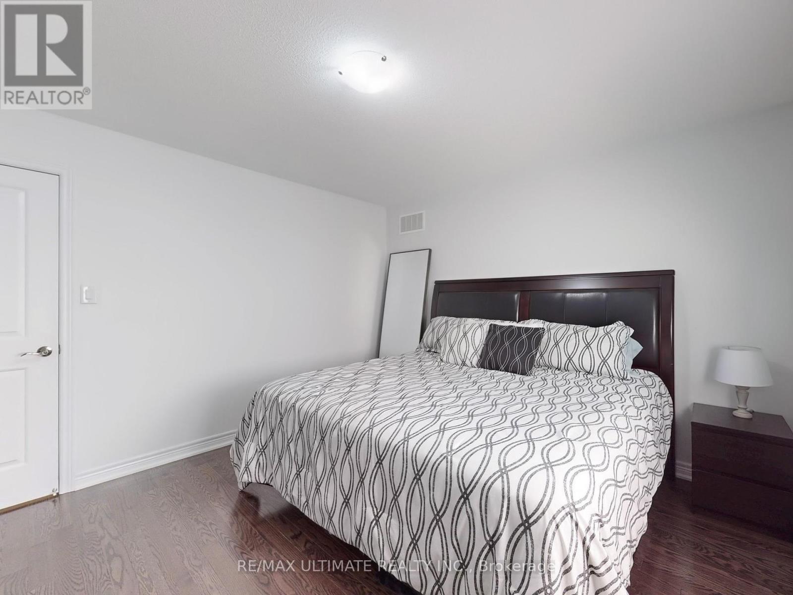 2029 Webster Boulevard, Innisfil, Ontario  L9S 0J8 - Photo 32 - N12318191