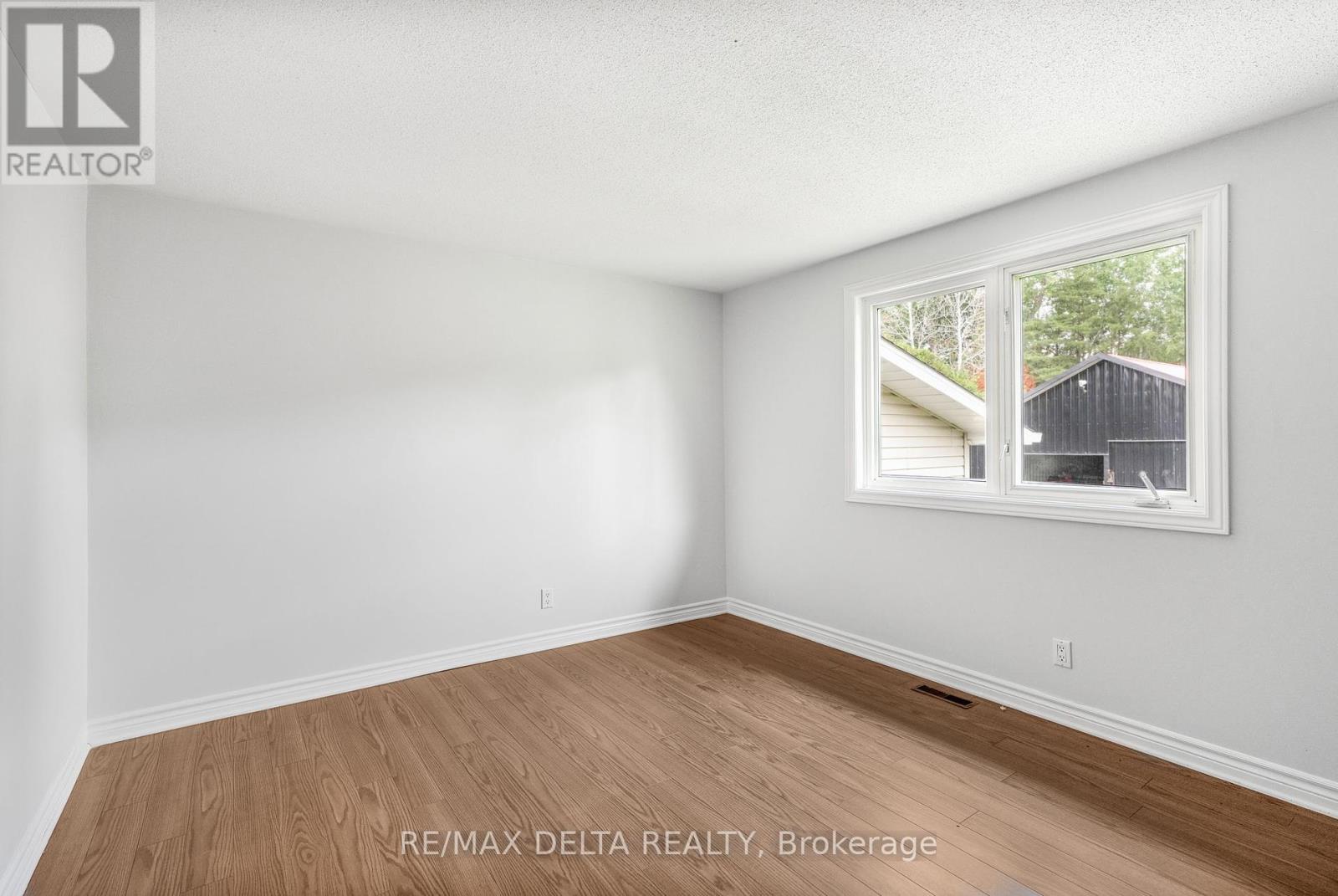 353 Russell Road, Clarence-Rockland, Ontario  K0A 2A0 - Photo 14 - X12318292