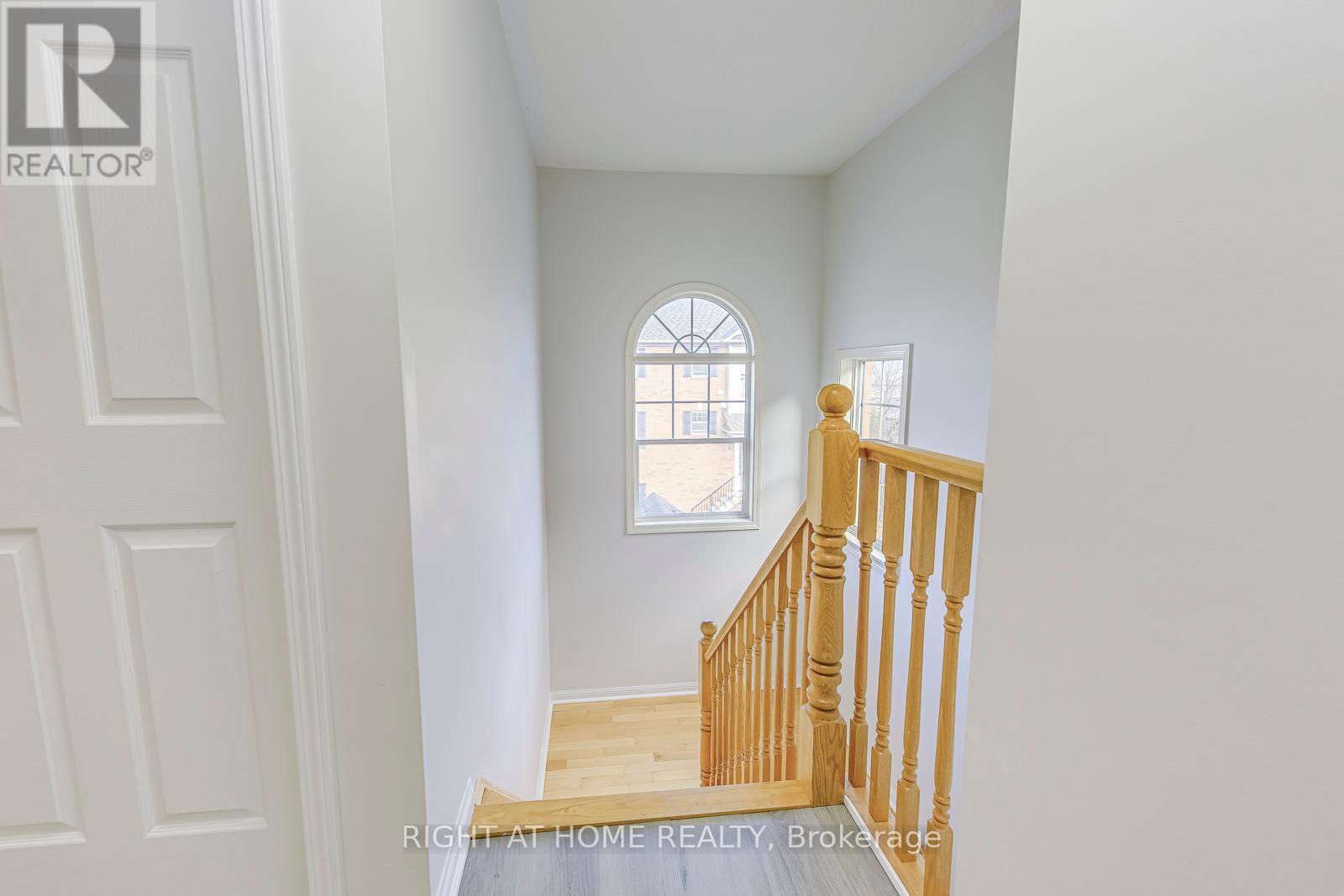 2872 Garnethill Way, Oakville, Ontario  L6M 5E8 - Photo 18 - W12318184