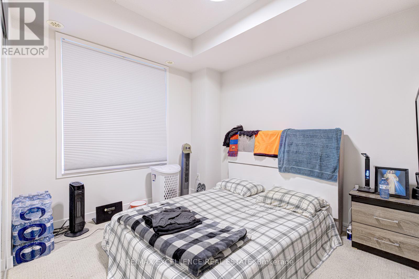 7 - 370 Square One Drive, Mississauga, Ontario  L5B 0E6 - Photo 16 - W12318229